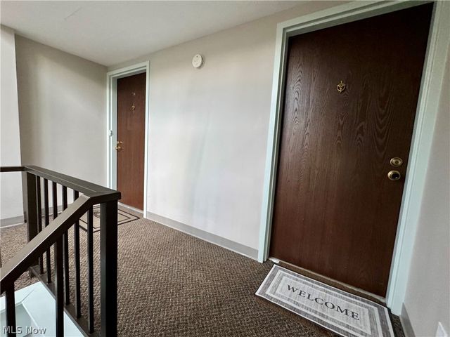 6895 Carriage Hill Drive, Brecksville, OH 44141