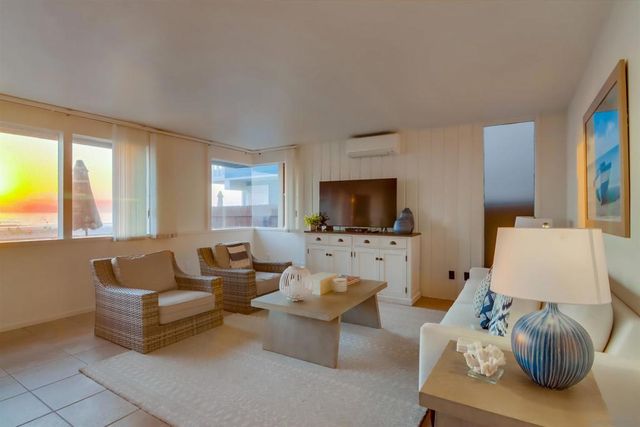 3455 57 Ocean Front Walk, San Diego, CA 92109