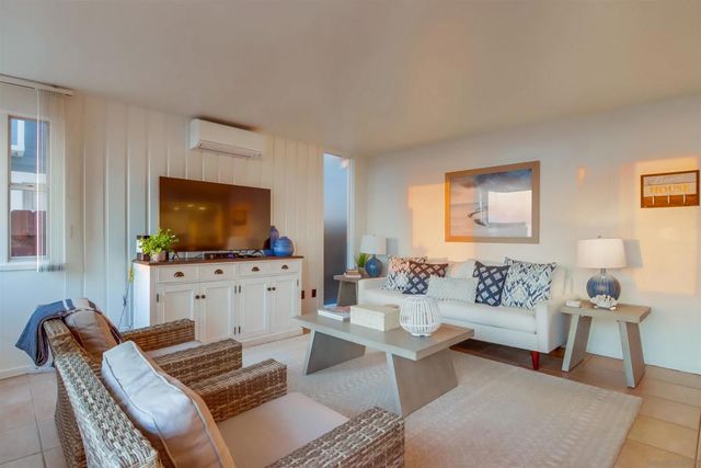 3455 57 Ocean Front Walk, San Diego, CA 92109