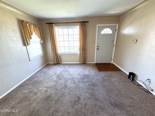 10 E Crawford Avenue, Toledo, OH 43612
