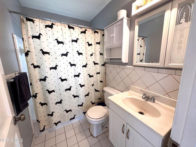 10 E Crawford Avenue, Toledo, OH 43612