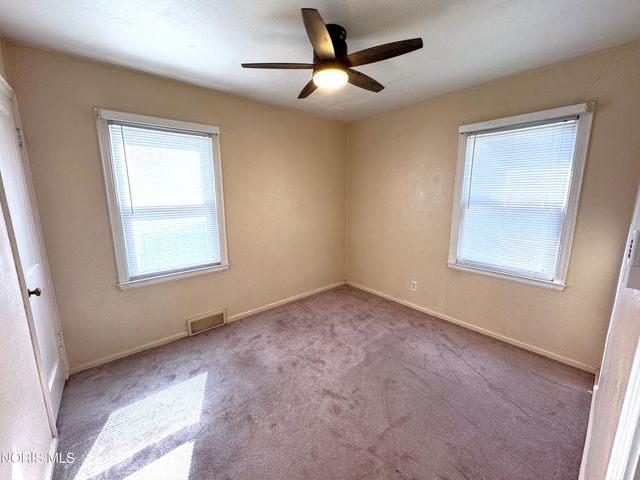 10 E Crawford Avenue, Toledo, OH 43612