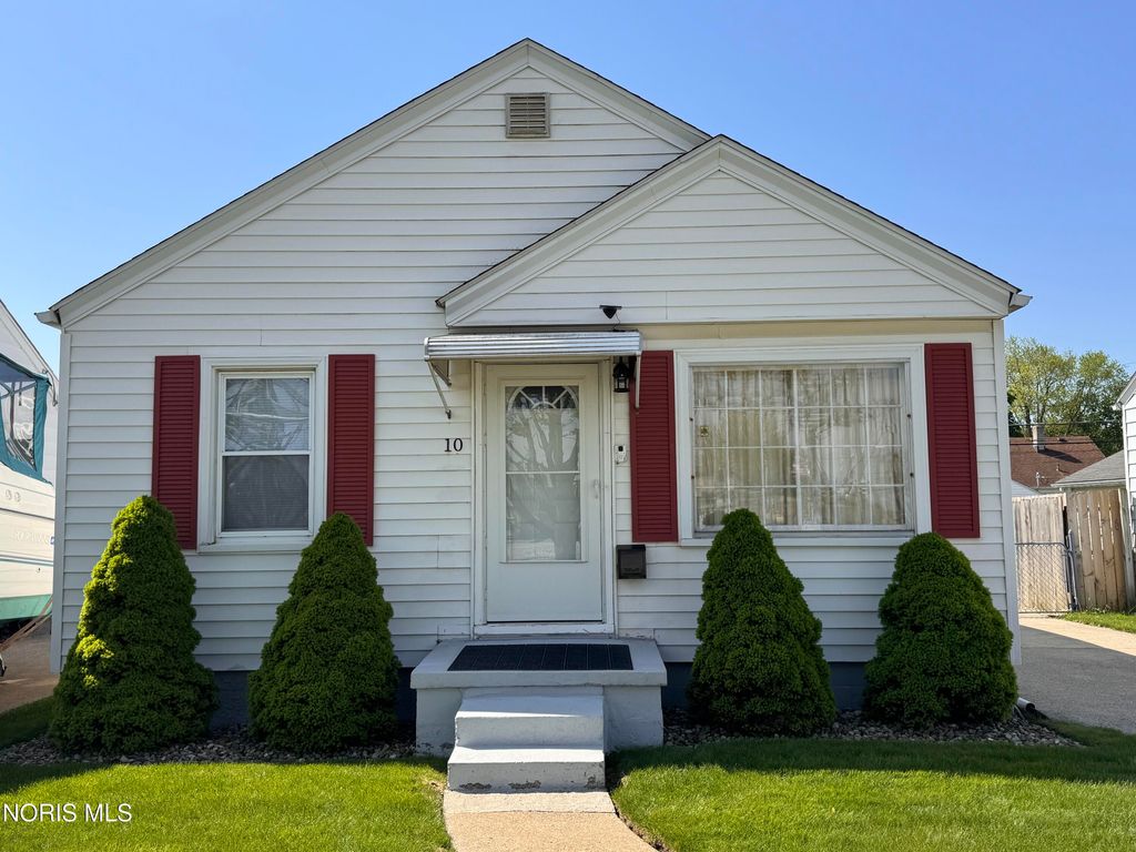 10 E Crawford Avenue, Toledo, OH 43612