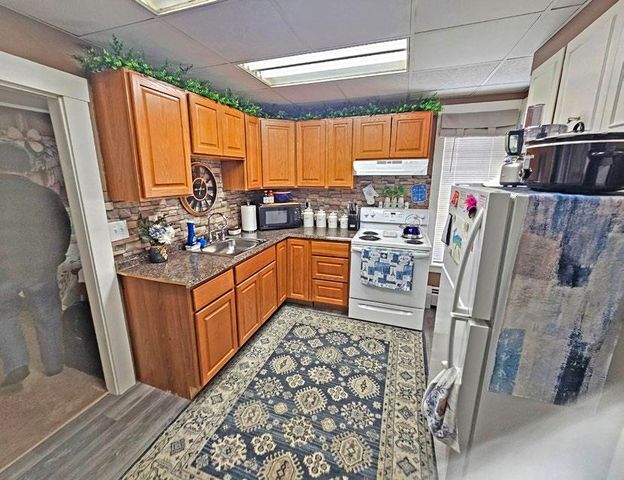 23 Elm Street, Milton, NH 03851