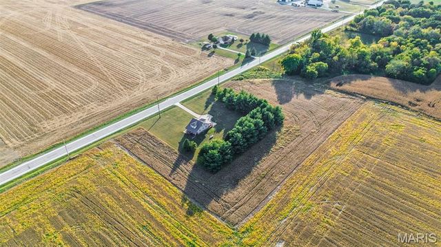 30314 IL-16, Jerseyville, IL 62052