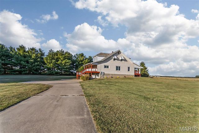 30314 IL-16, Jerseyville, IL 62052