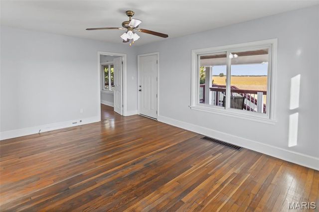 30314 IL-16, Jerseyville, IL 62052