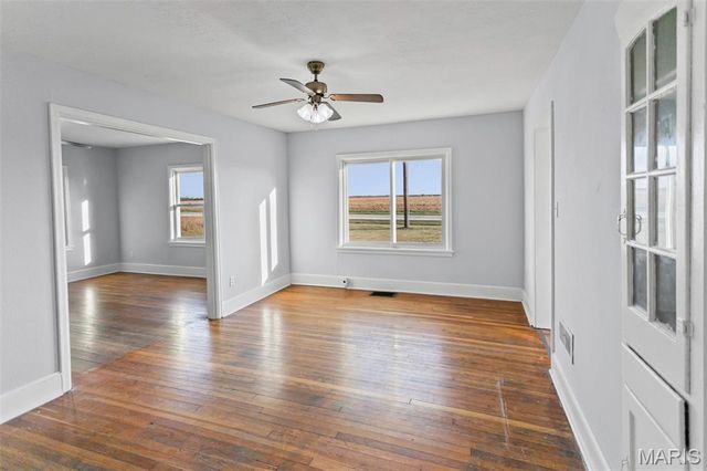 30314 IL-16, Jerseyville, IL 62052