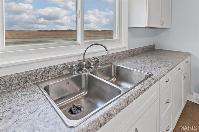 30314 IL-16, Jerseyville, IL 62052