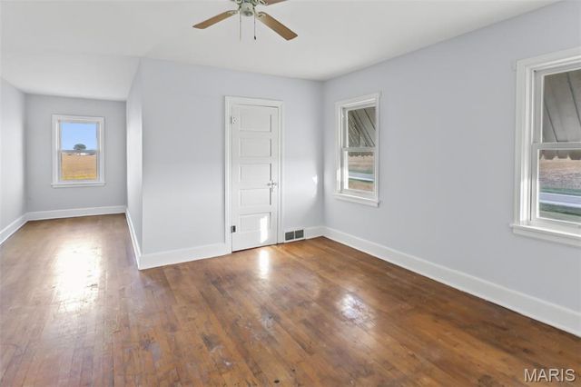 30314 IL-16, Jerseyville, IL 62052