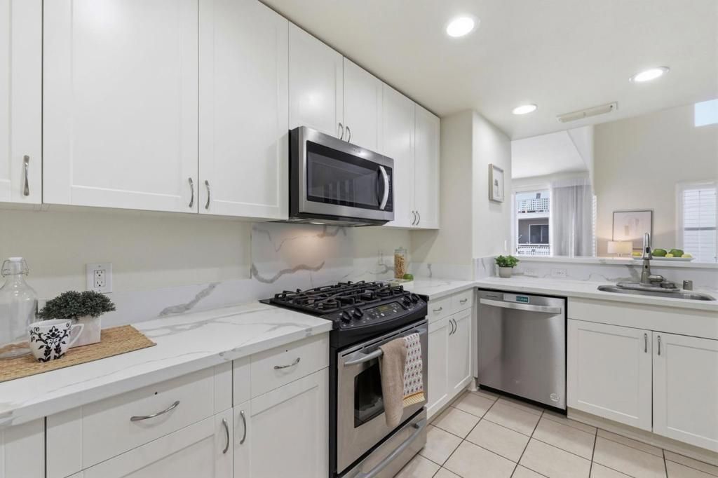 Image 11 of property listing at 3901 Lick Mill Boulevard 326, Santa Clara, CA 95054