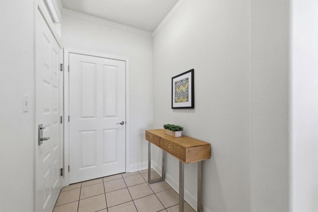 Image 2 of property listing at 3901 Lick Mill Boulevard 326, Santa Clara, CA 95054
