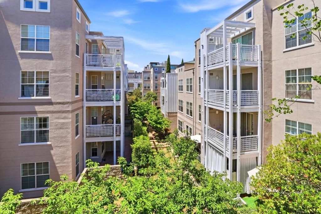 Image 35 of property listing at 3901 Lick Mill Boulevard 326, Santa Clara, CA 95054