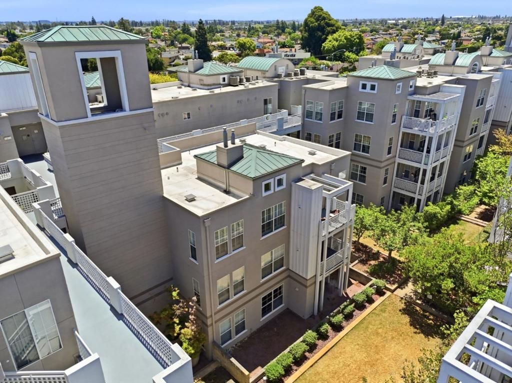 Image 52 of property listing at 3901 Lick Mill Boulevard 326, Santa Clara, CA 95054