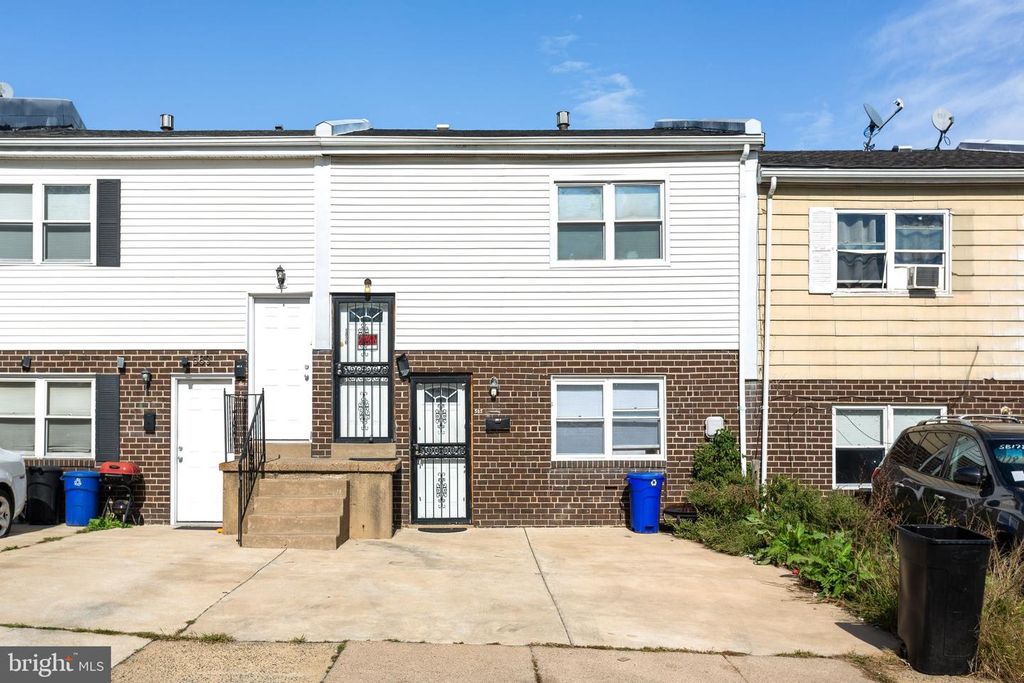 585 ALLENGROVE ST, PHILADELPHIA, PA 19120 — exterior