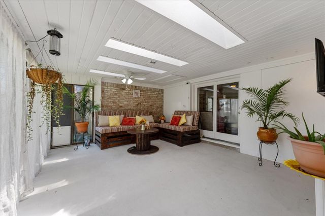 301 Hill Brook Lane, Conroe, TX 77385