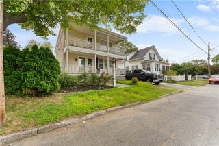 31 Jane Street, Pawtucket, RI 02860