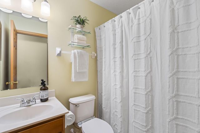 8033 Willowbrook Crsg Drive, Blacklick, OH 43004