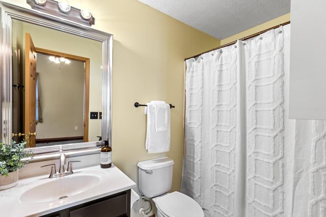 8033 Willowbrook Crsg Drive, Blacklick, OH 43004