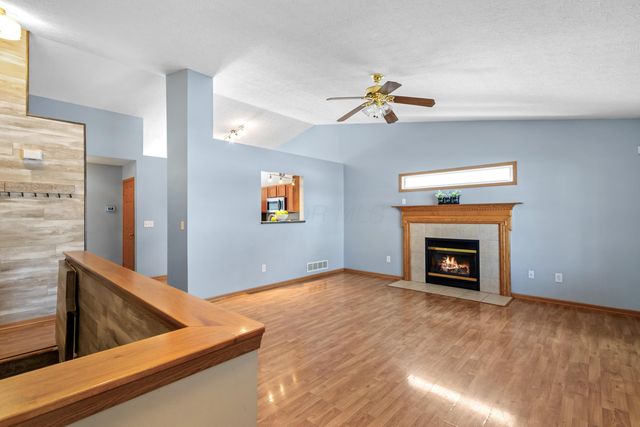 8033 Willowbrook Crsg Drive, Blacklick, OH 43004