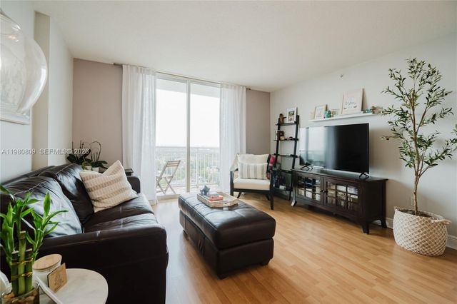 3000 Coral Way 1405, Miami, FL 33145