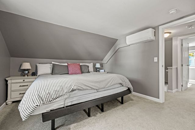 4 Hayward Pl, Hudson, NH 03051