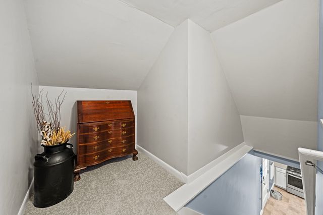 4 Hayward Pl, Hudson, NH 03051