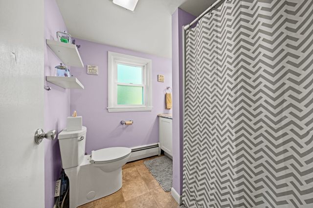 4 Hayward Pl, Hudson, NH 03051