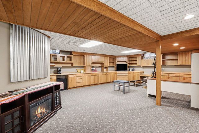 3020 Kalarama Avenue, Portage City, MI 49024