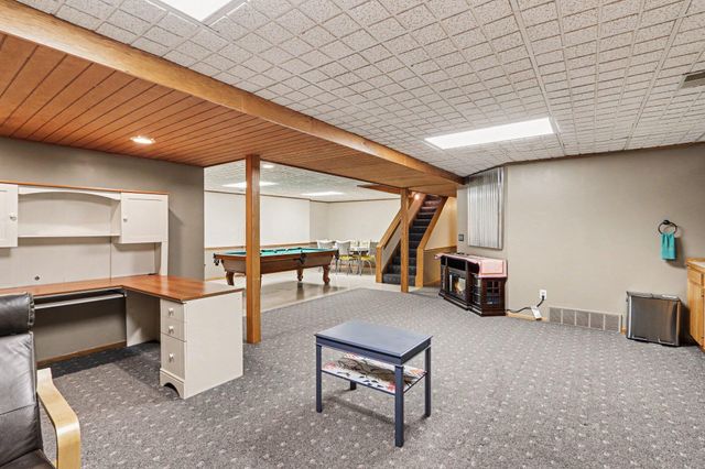 3020 Kalarama Avenue, Portage City, MI 49024