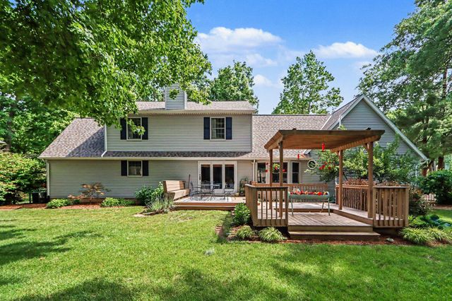 3020 Kalarama Avenue, Portage City, MI 49024