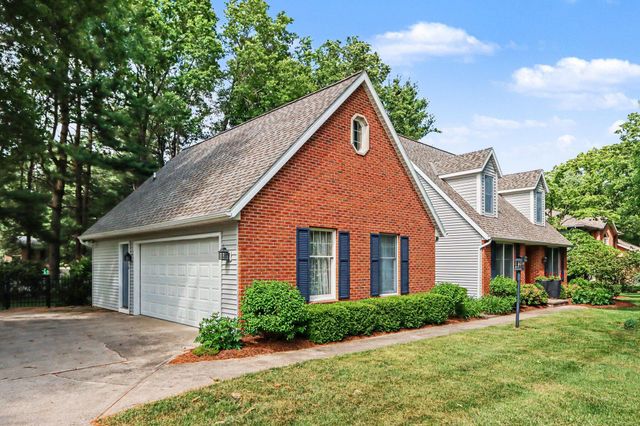 3020 Kalarama Avenue, Portage City, MI 49024