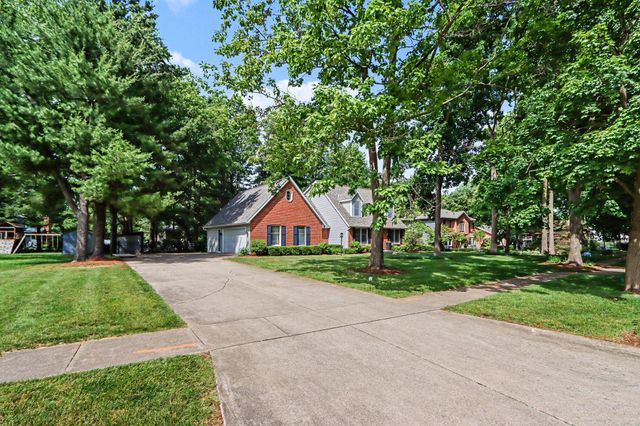 3020 Kalarama Avenue, Portage City, MI 49024