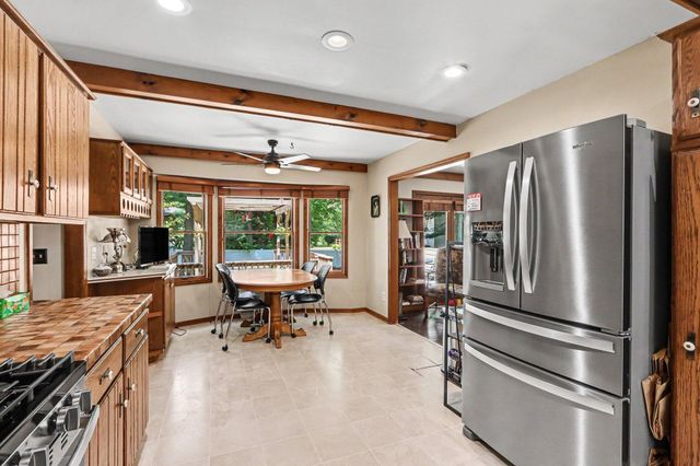 3020 Kalarama Avenue, Portage City, MI 49024