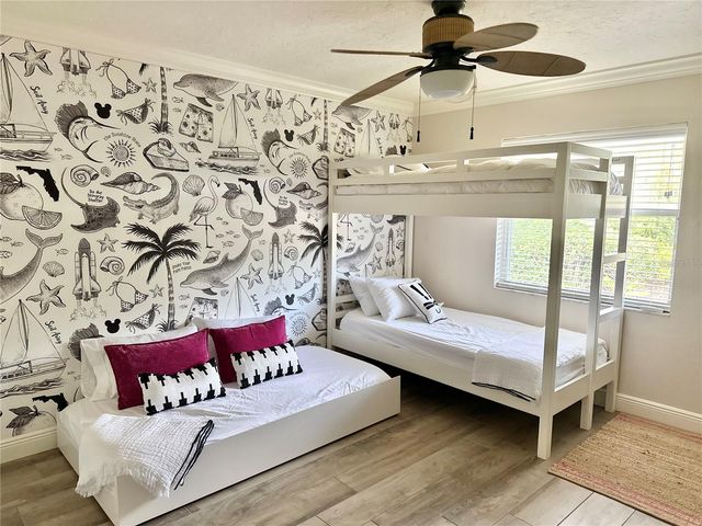 4717 E TRAILS DRIVE, Sarasota, FL 34232