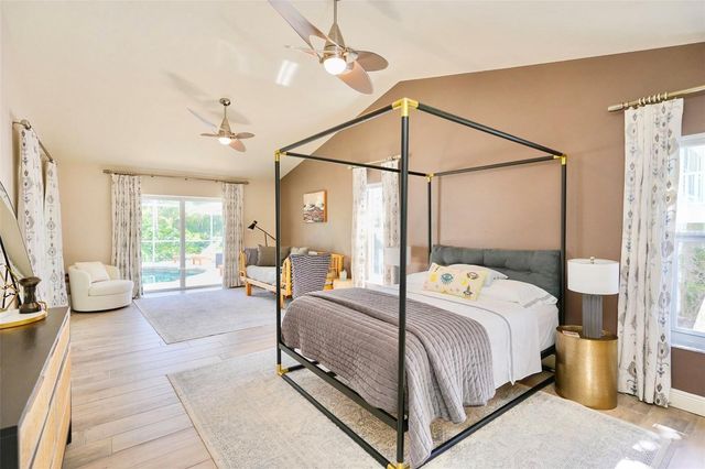 4717 E TRAILS DRIVE, Sarasota, FL 34232