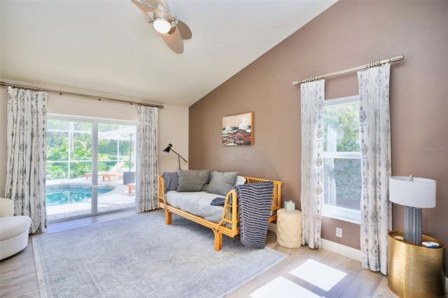 4717 E TRAILS DRIVE, Sarasota, FL 34232