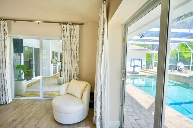 4717 E TRAILS DRIVE, Sarasota, FL 34232