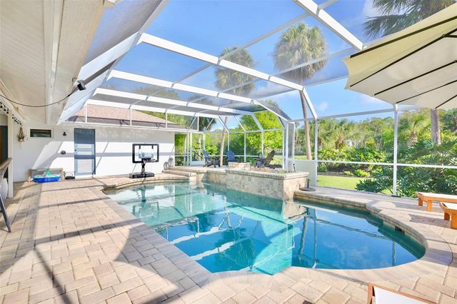4717 E TRAILS DRIVE, Sarasota, FL 34232