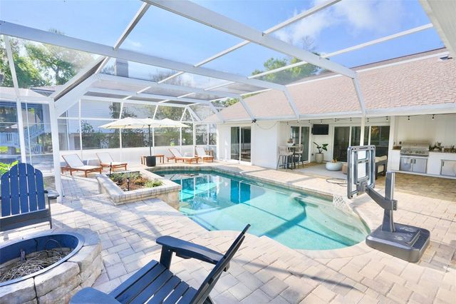 4717 E TRAILS DRIVE, Sarasota, FL 34232