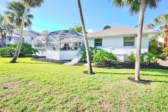 4717 E TRAILS DRIVE, Sarasota, FL 34232