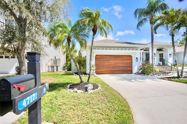 4717 E TRAILS DRIVE, Sarasota, FL 34232