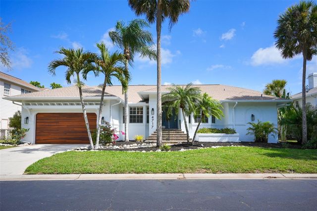 4717 E TRAILS DRIVE, Sarasota, FL 34232