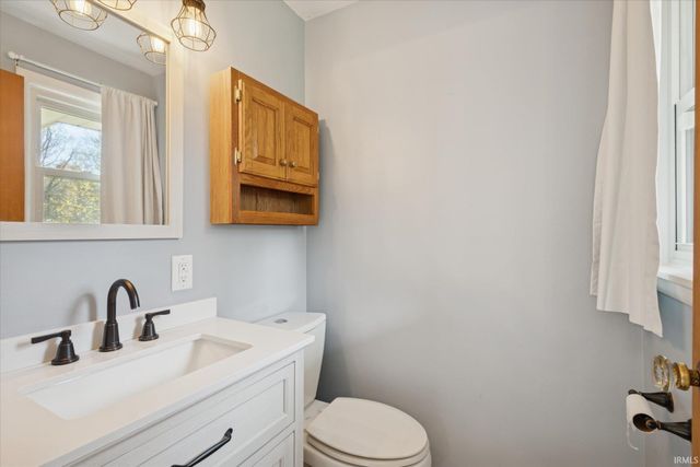 16382 Petro Drive, Mishawaka, IN 46544