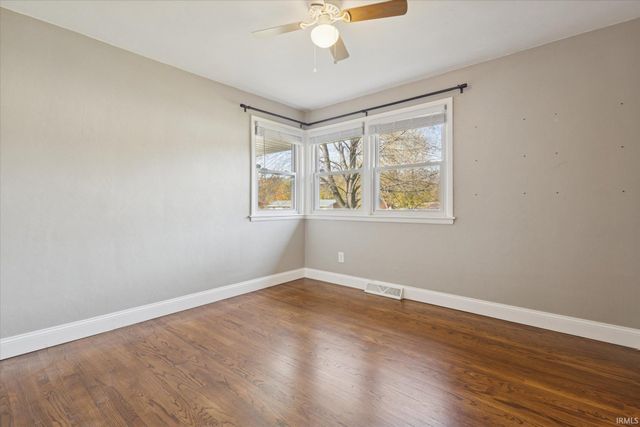 16382 Petro Drive, Mishawaka, IN 46544