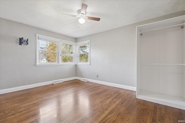 16382 Petro Drive, Mishawaka, IN 46544