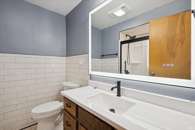 16382 Petro Drive, Mishawaka, IN 46544