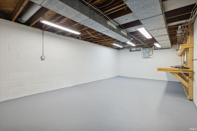 16382 Petro Drive, Mishawaka, IN 46544