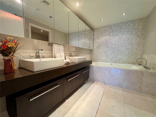 17121 Collins Avenue 1905, Sunny Isles Beach, FL 33160