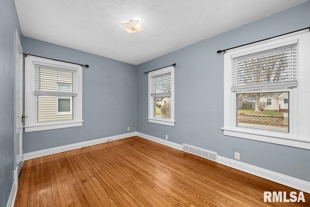 2918 11TH Avenue B, Moline, IL 61265